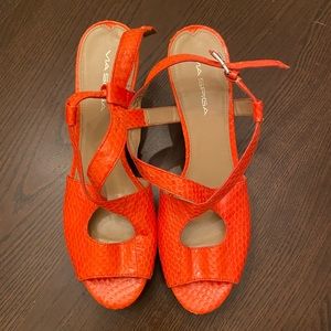 5/$25 - Via Spiga orange wedges